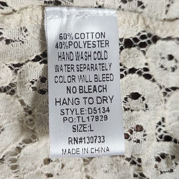 5/$55 Umgee Mixed Media Waffle Knit Top With Lace Panel, 3/4 Sleeves, L - Picture 5 of 6